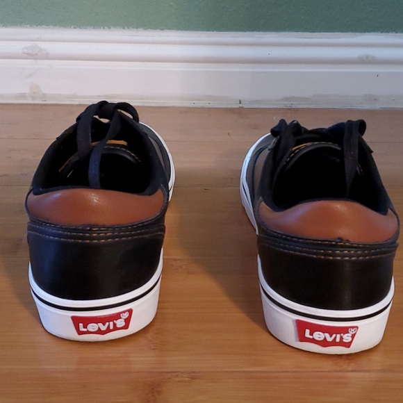 Levi's Black Men's Ethan Cacti Sneakers Size 8 - Picture 3 of 5